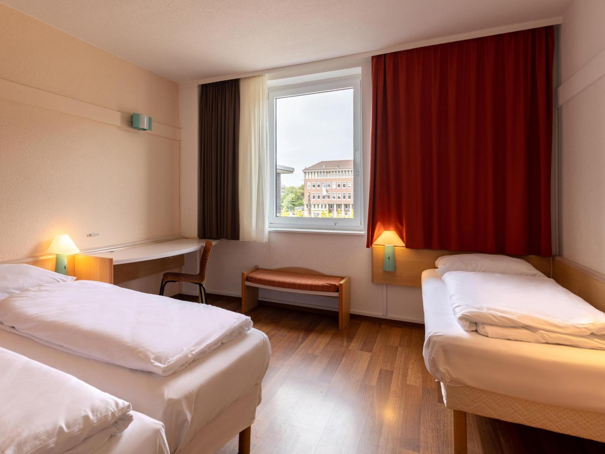 B&B Hotel Duisburg Hbf-Nord Exterior photo