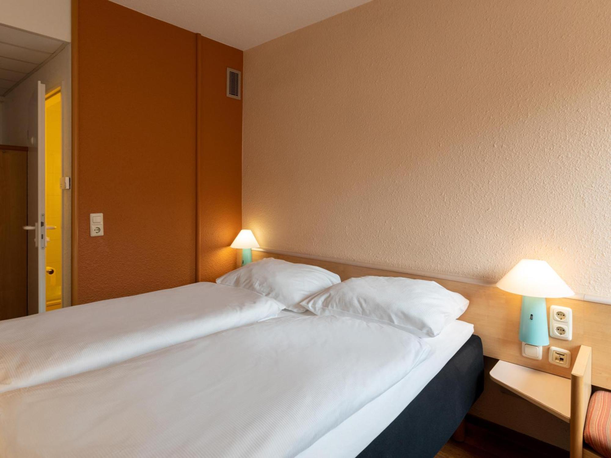 B&B Hotel Duisburg Hbf-Nord Exterior photo
